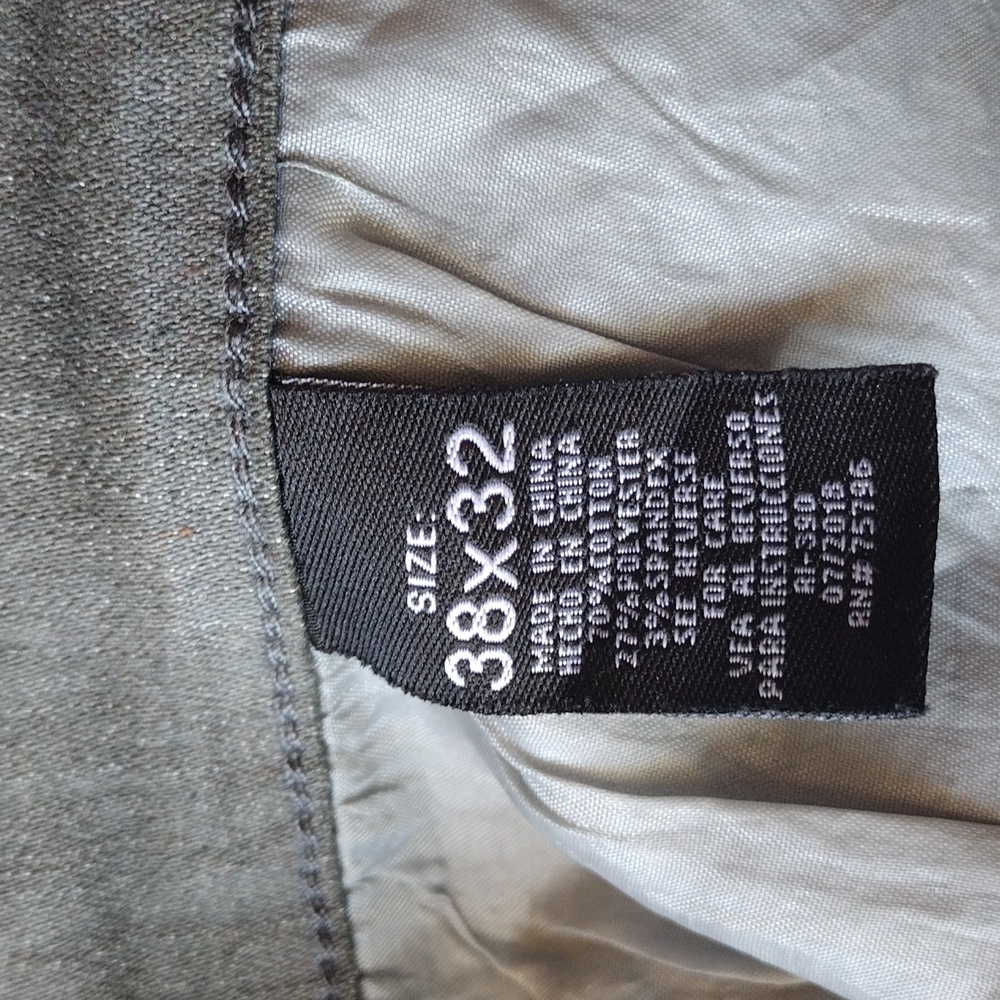 Pants - Picture 3 of 9